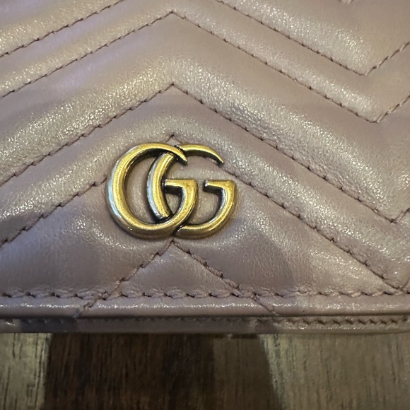 Gucci Double G Logo Calfskin Compact Wallet - Picture 12 of 13